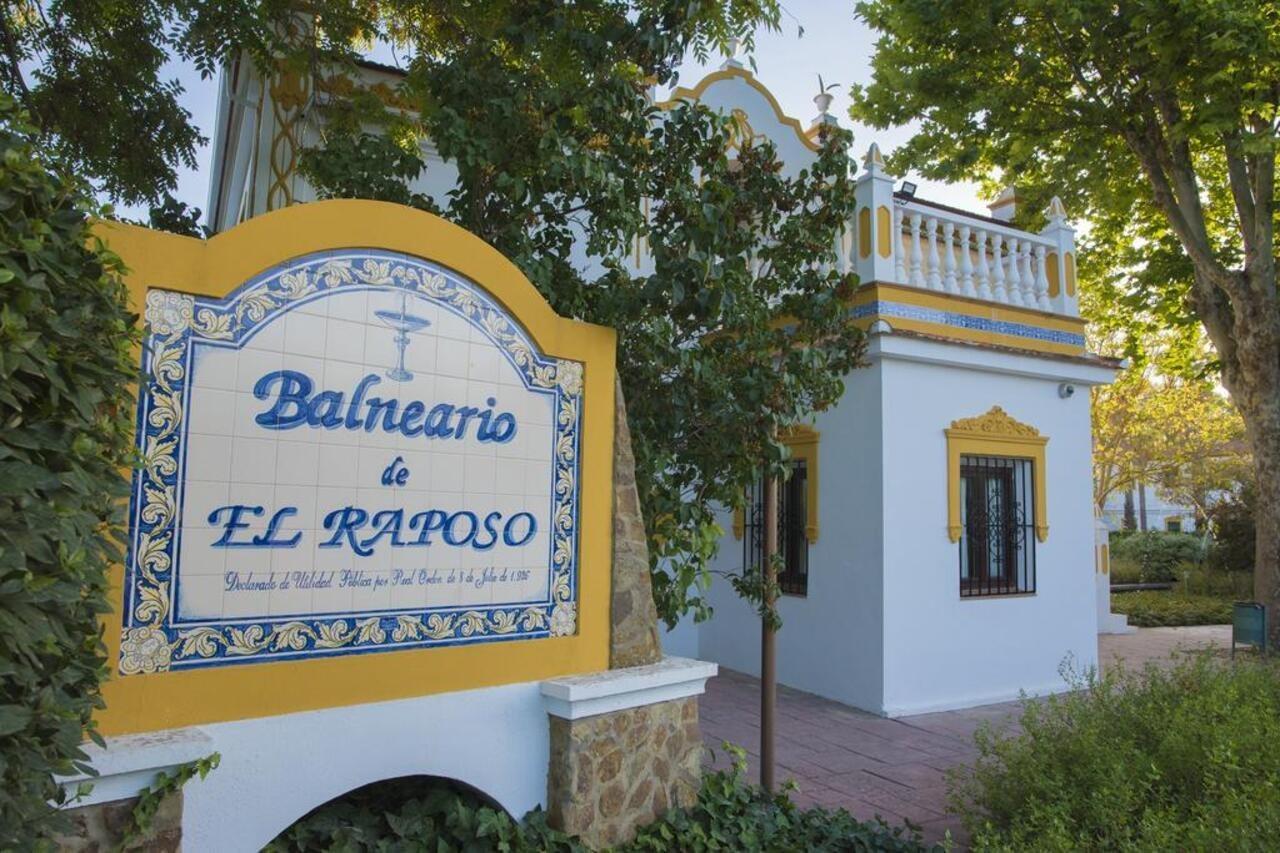Hotel Balneario El Raposo Puebla de Sancho Pérez Εξωτερικό φωτογραφία