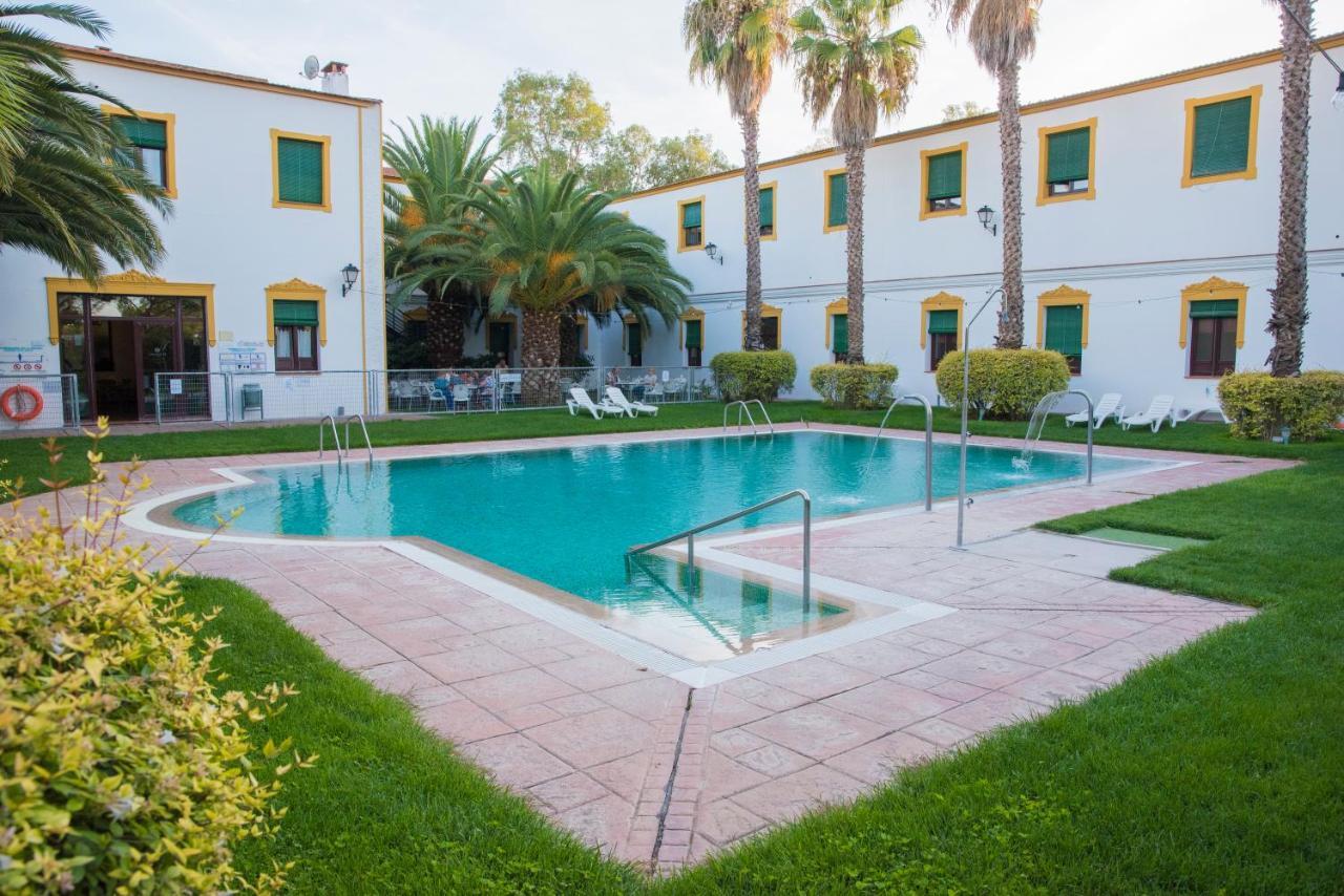 Hotel Balneario El Raposo Puebla de Sancho Pérez Εξωτερικό φωτογραφία