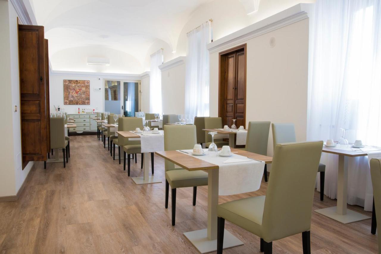 Hotel Balneario El Raposo Puebla de Sancho Pérez Εξωτερικό φωτογραφία